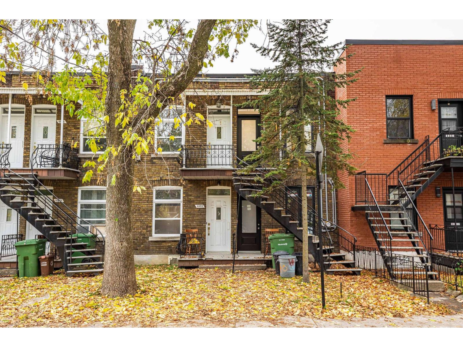 6889 Rue Mazarin