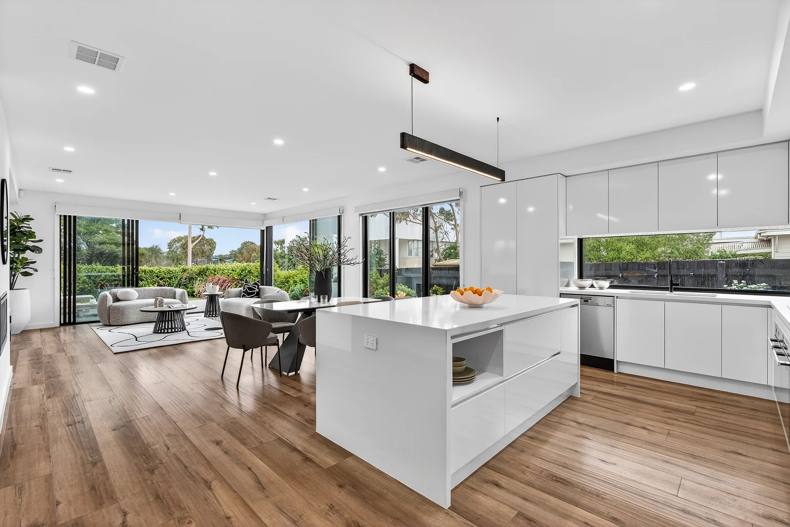 8A Walnut Street, Ormond VIC 3204 photo 5