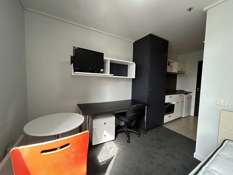 402/127 Leicester St, Carlton VIC 3053