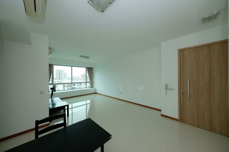 50 Lakeside Drive photo 2