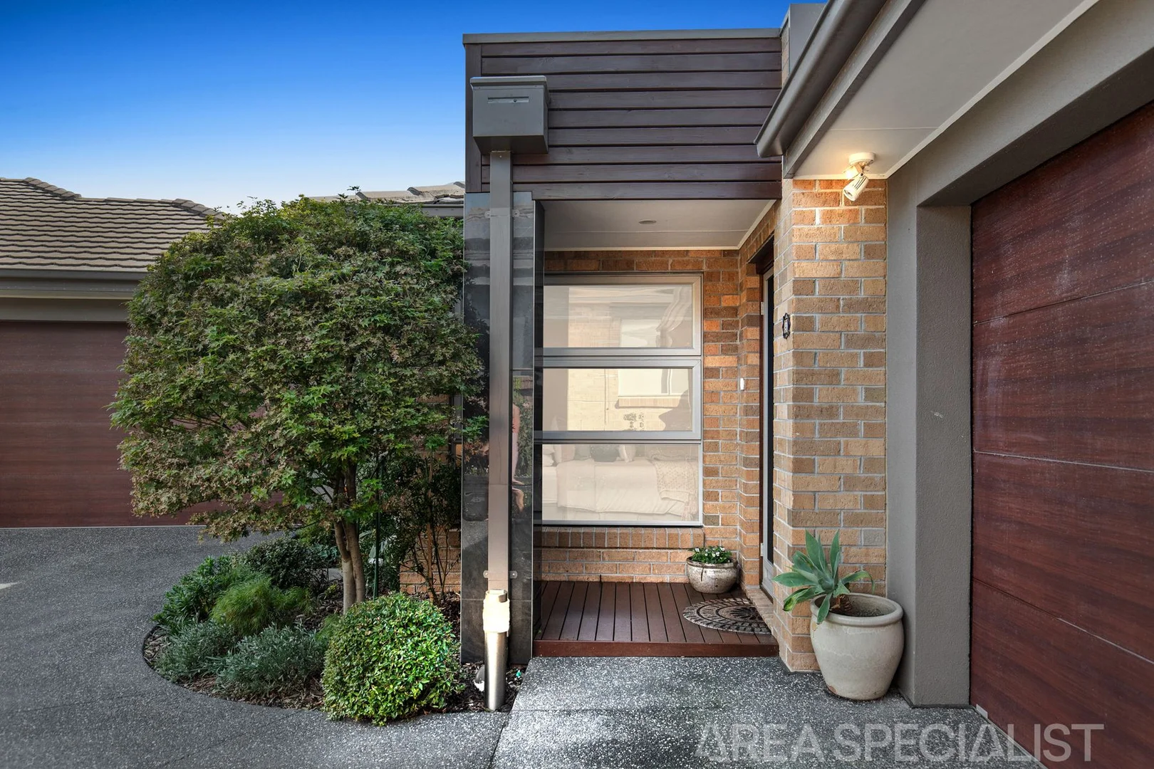 Additional image 2 of 4/12 Lucerne Avenue, Mornington VIC 3931