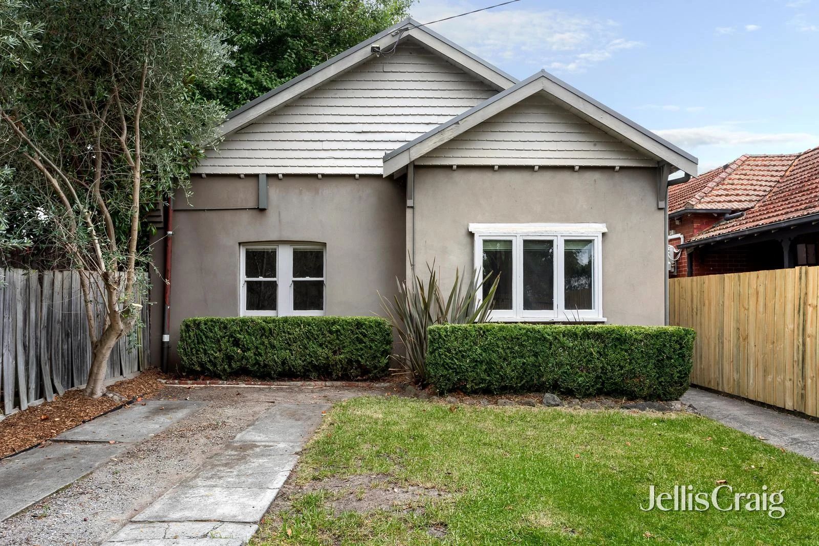 111 Kambrook Road, Caulfield North VIC 3161