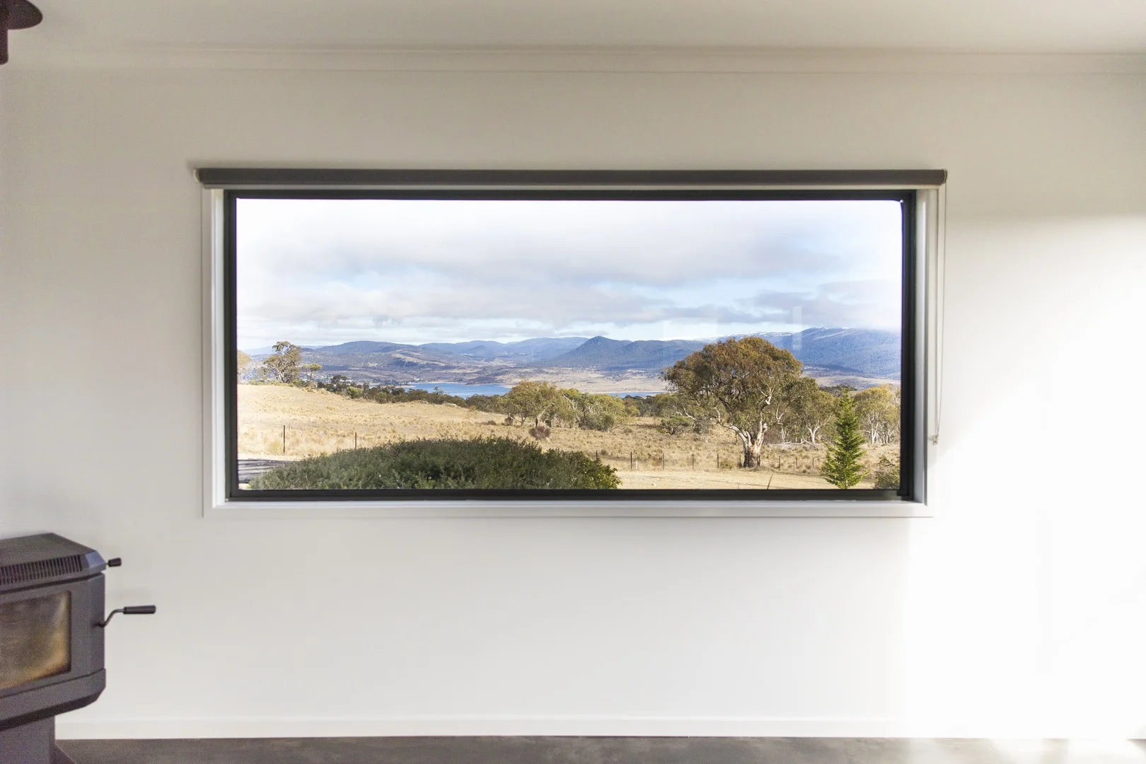 51 Eucumbene Road, Hill Top NSW 2628