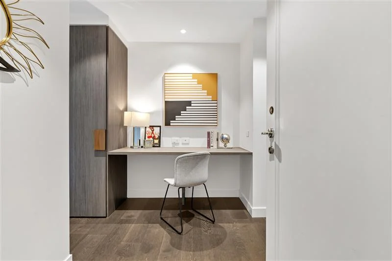 Additional image 12 of 1401/8 Bowen Crescent, Melbourne VIC 3004
