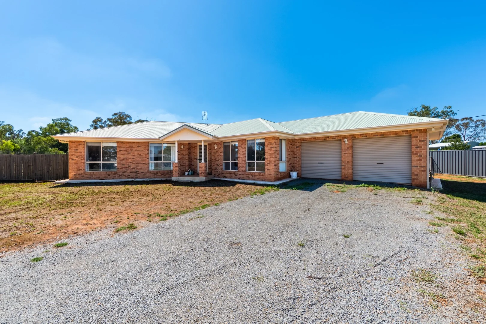 49-51 Mimosa Street, Coolamon NSW 2701