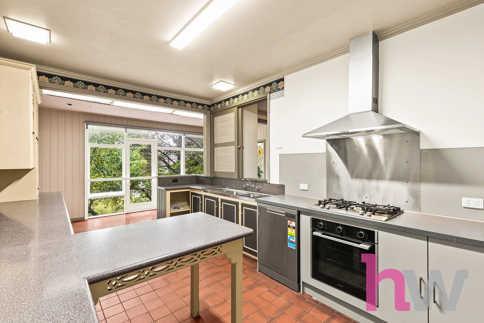10 Sanglen Terrace, Belmont VIC 3216 photo 4