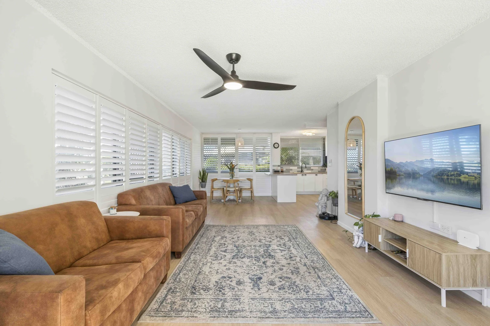 Additional image 11 of 2/130 Marine Parade, Coolangatta QLD 4225