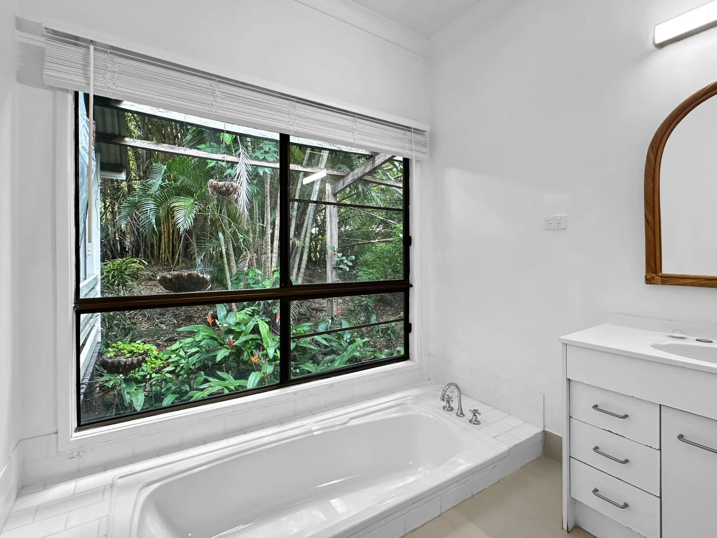 Additional image 22 of 39 Hayles Avenue, Arcadia QLD 4819