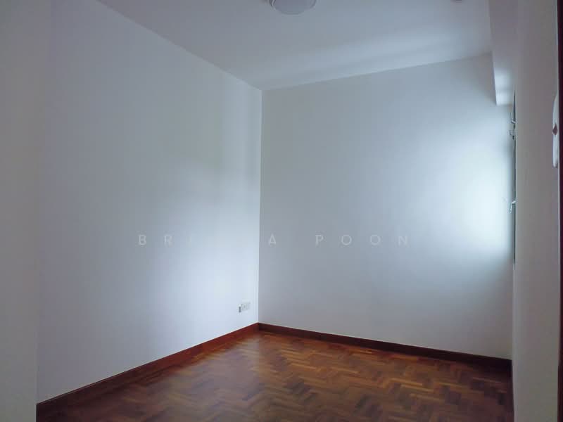 19 Hume Avenue photo 3