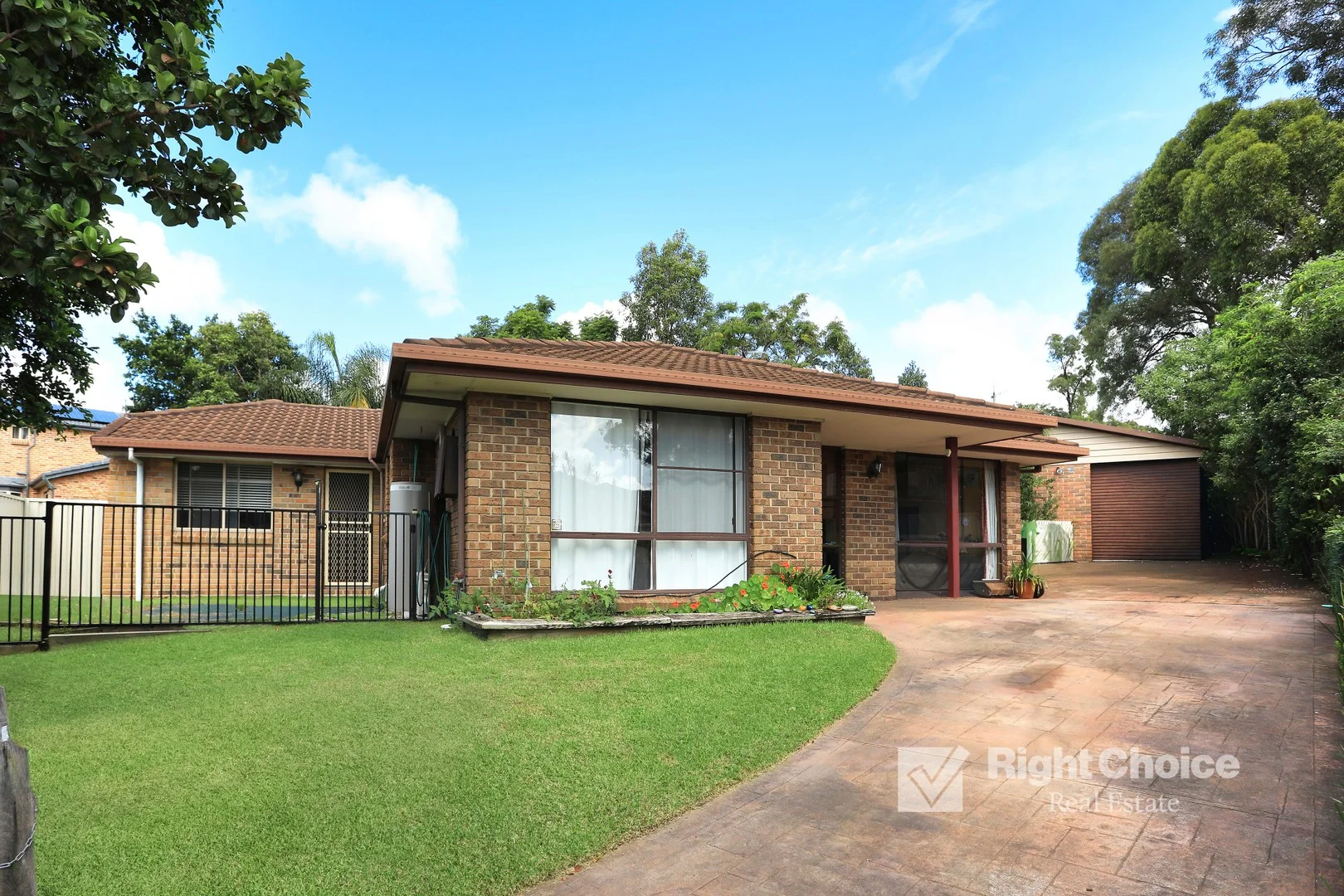 30 Scarborough Circuit, Albion Park NSW 2527