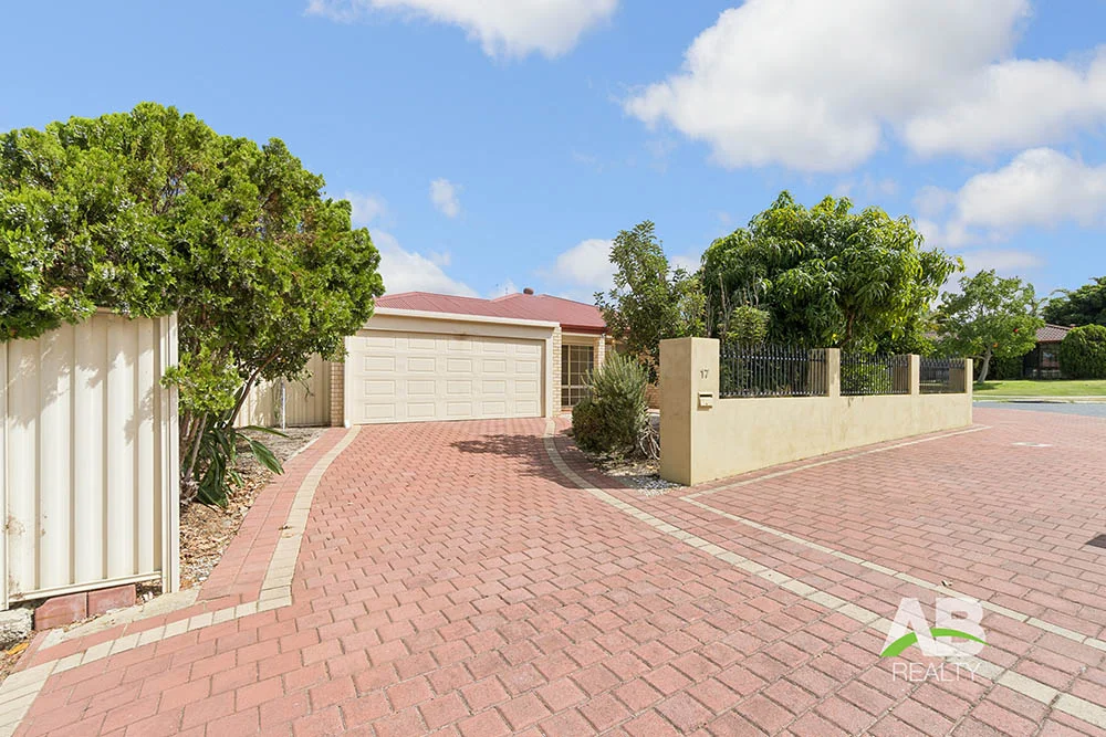 17 Griffiths Road, Sinagra WA 6065