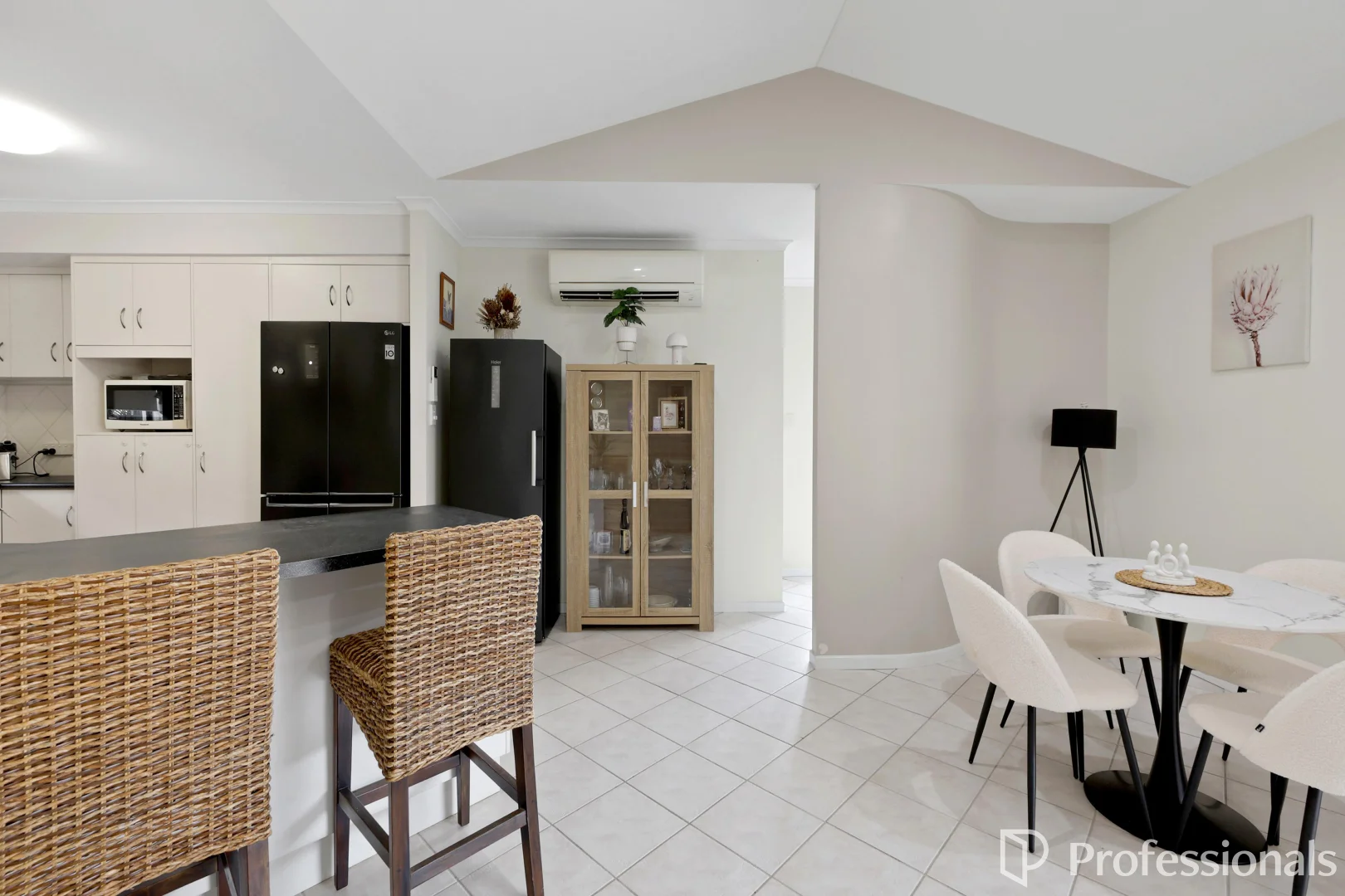 Additional image 5 of 4 Daydream Close, Mount Pleasant QLD 4740
