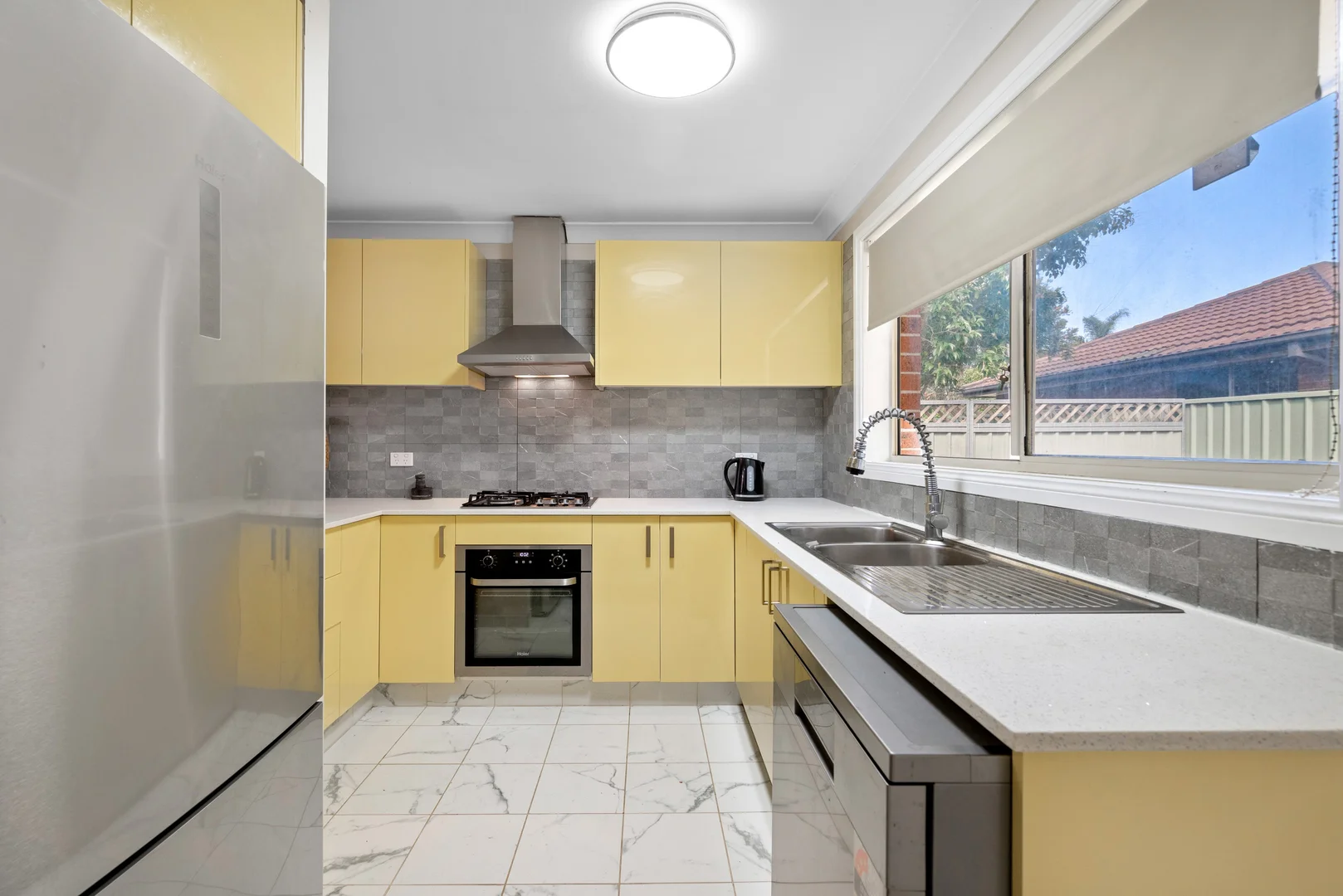 3/8 Sherack Place, Minto NSW 2566 photo 2