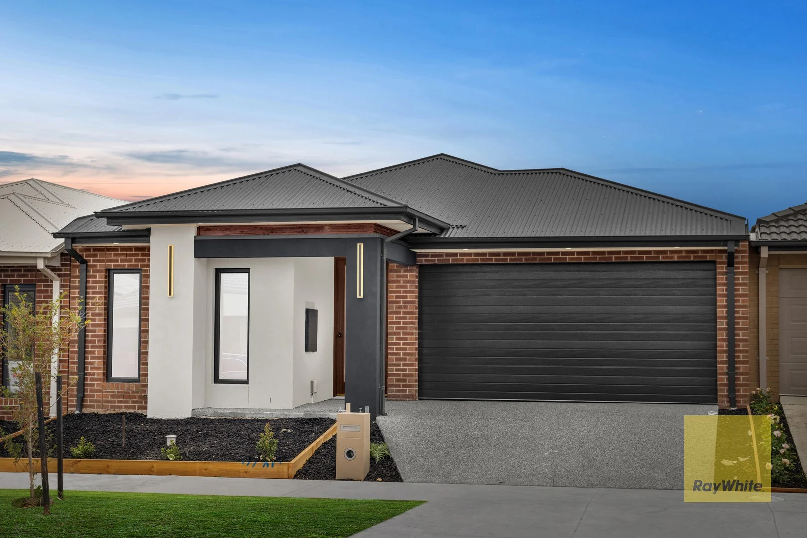 19 Esmeralda Avenue, Tarneit VIC 3029 photo 2