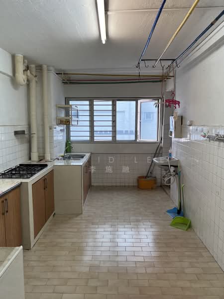 743 Yishun Avenue 5 photo 2