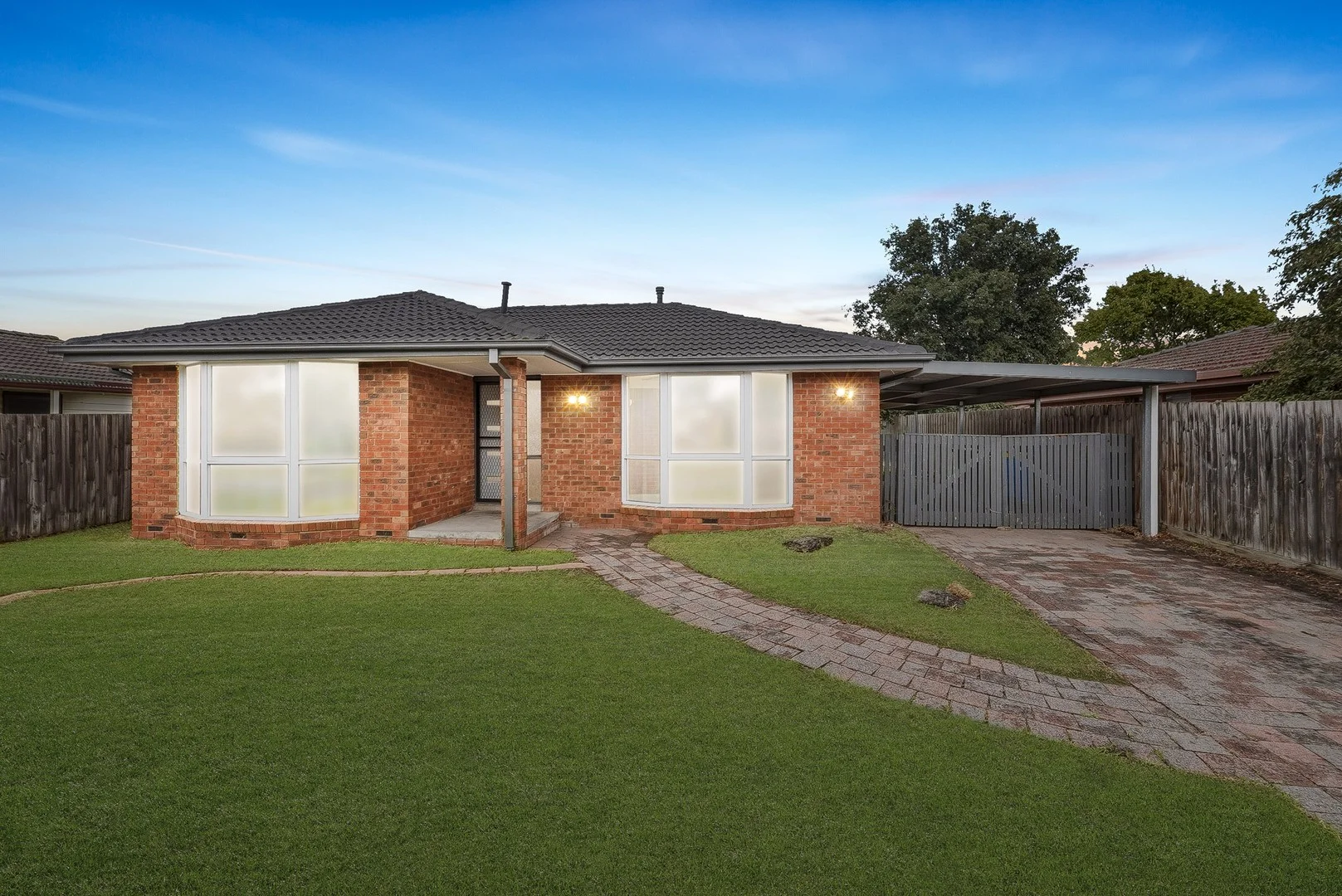 6 Beckington Crescent, Hampton Park VIC 3976