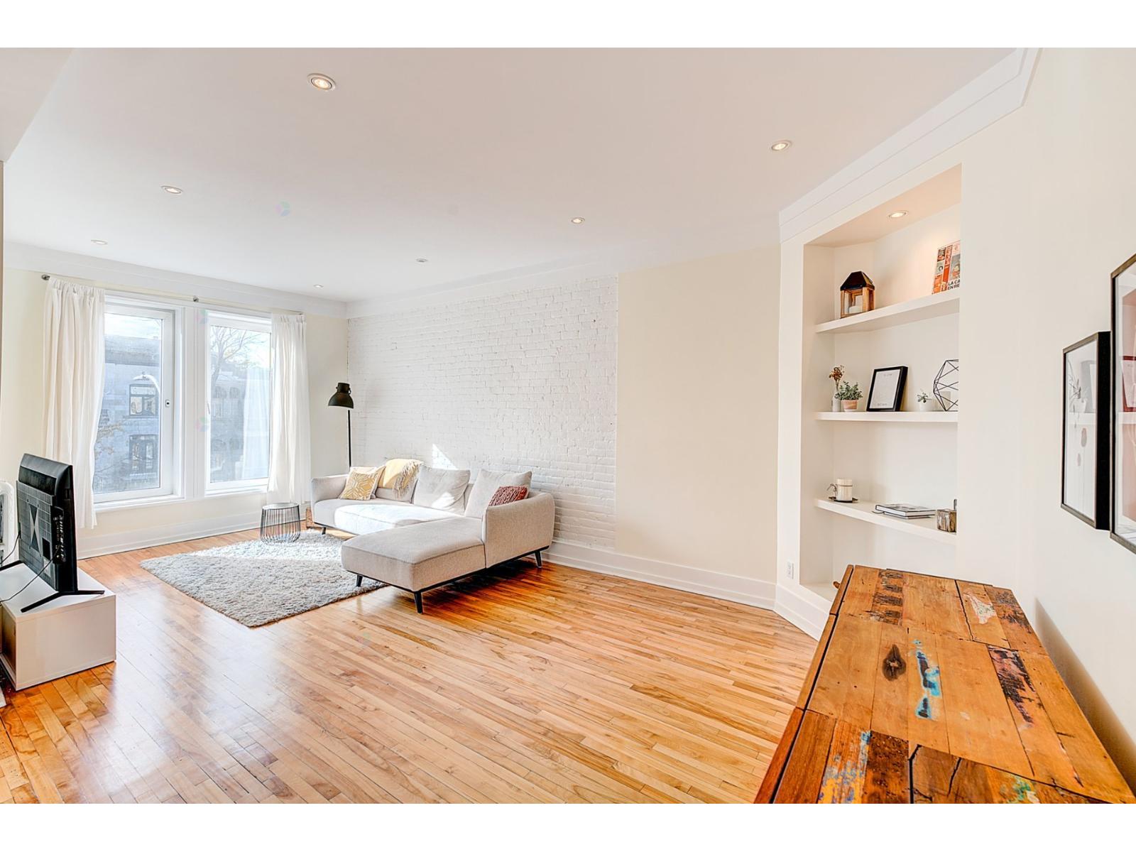 3987 Rue St-Hubert