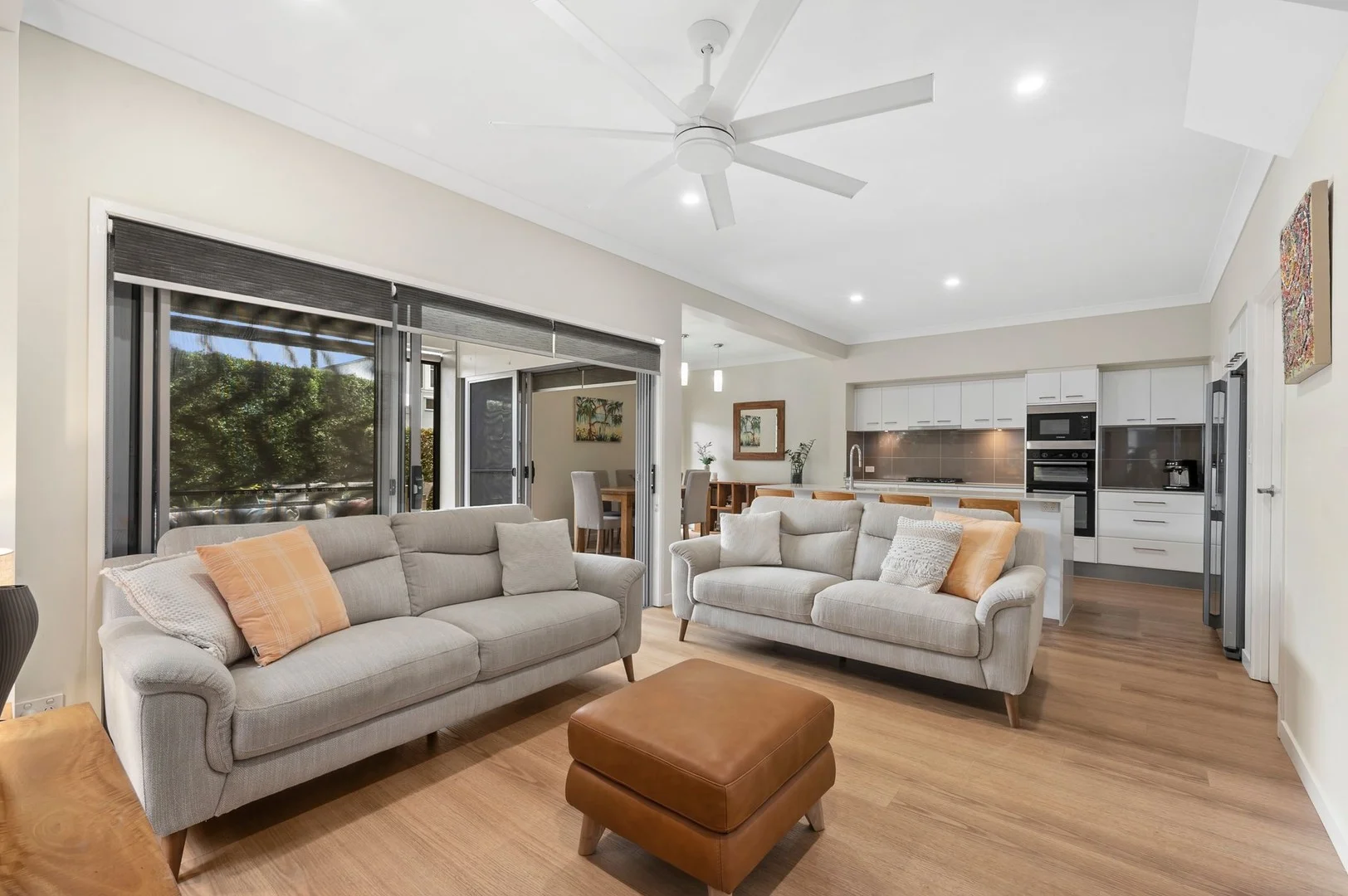 1/9 Lake Weyba Drive, Noosaville QLD 4566