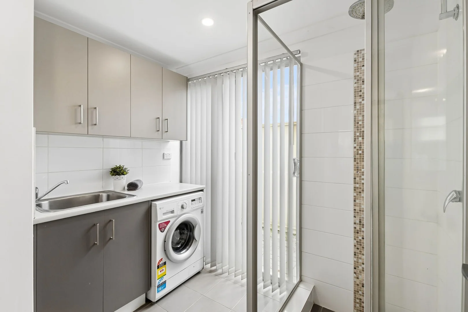 Additional image 13 of 8/130 Arlunya Avenue, Cloverdale WA 6105