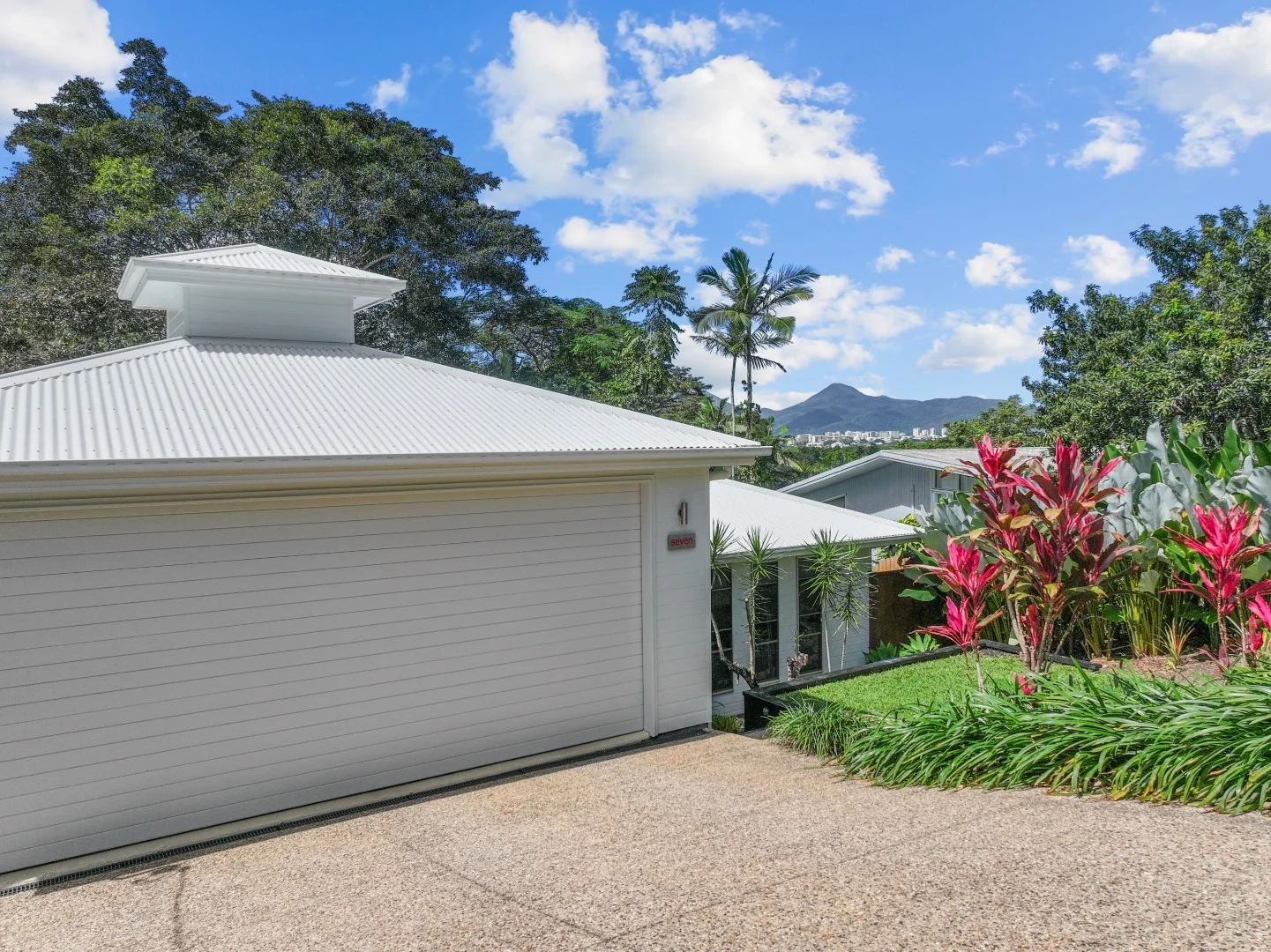 Additional image 24 of 7 Bellevue Crescent, Edge Hill QLD 4870