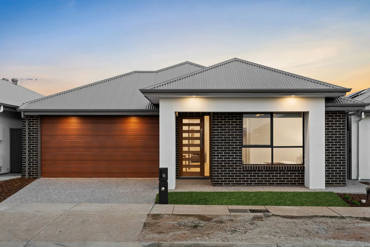 11 Bottlebrush Avenue, Riverlea Park SA 5120