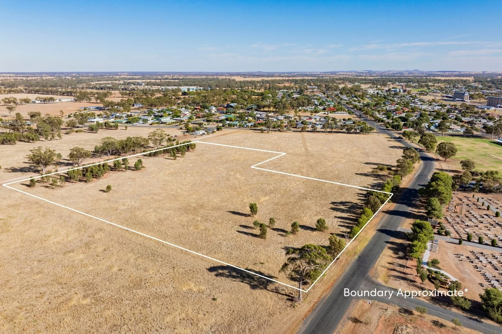3/12 Cedar Street, Temora NSW 2666