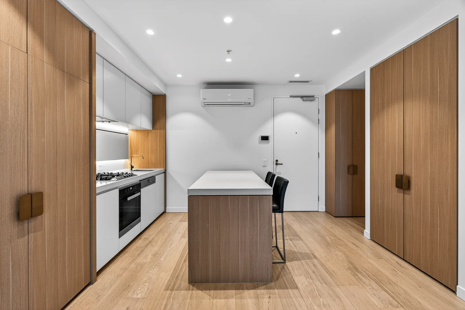 Additional image 5 of 2605/545 Station Street, Box Hill VIC 3128