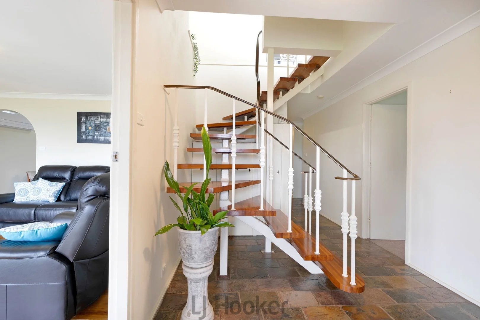 Additional image 11 of 17 Carlisle Row, Fishing Point NSW 2283