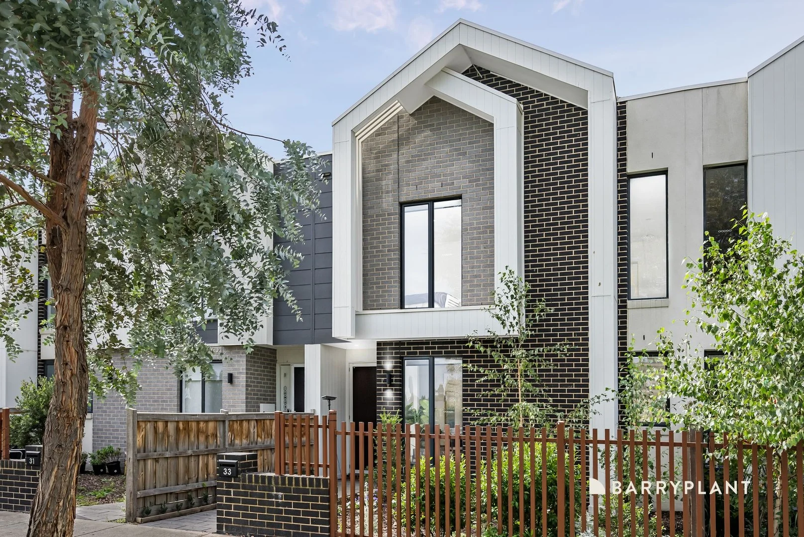 33 Emery Avenue, Doreen VIC 3754