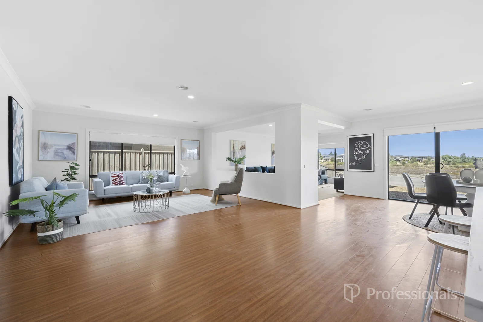 Additional image 5 of 246 Sanctuary Lakes South Boulevard, Point Cook VIC 3030