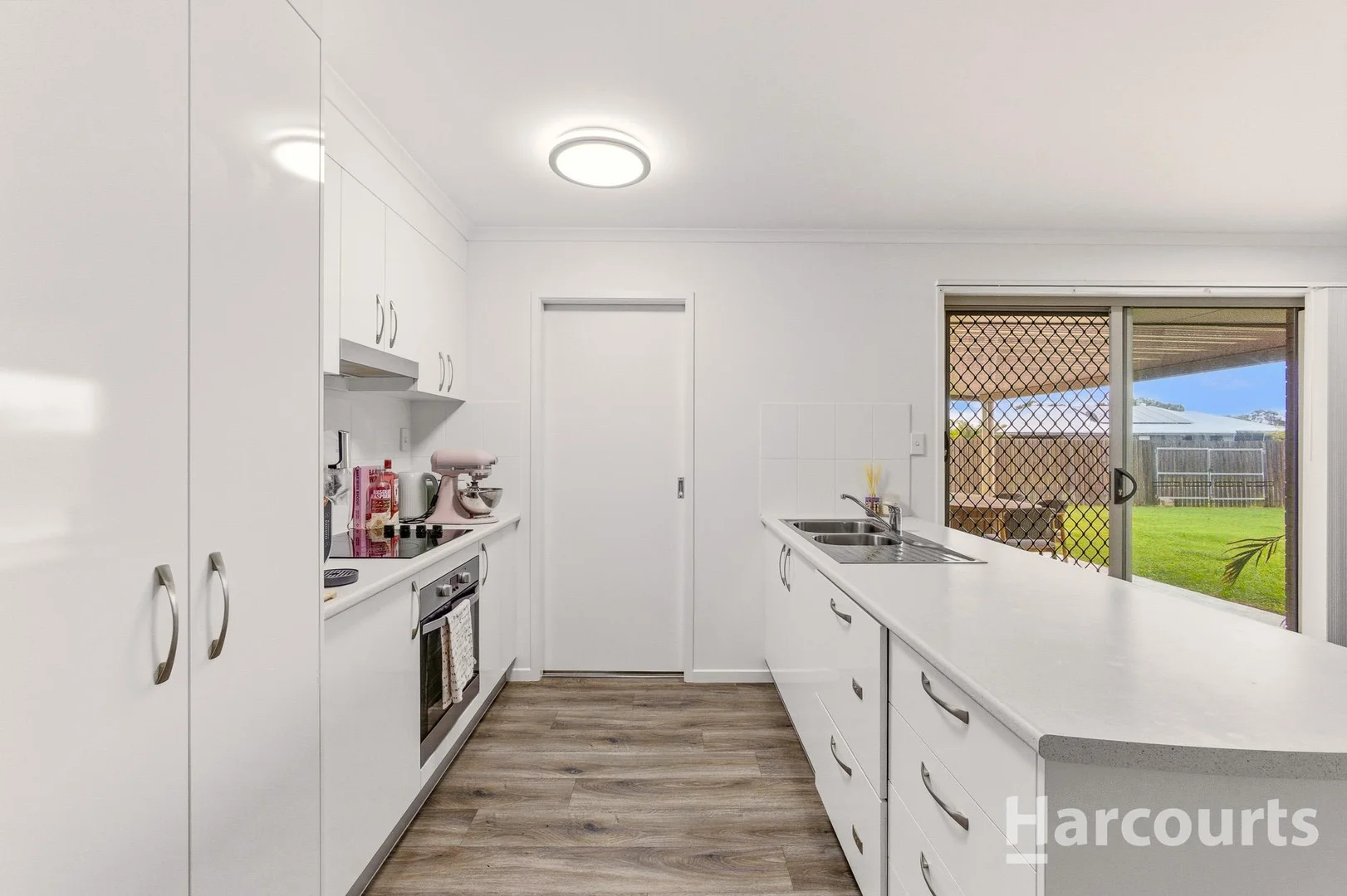 69 Imperial Circuit, Eli Waters QLD 4655 photo 3