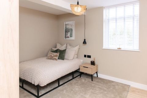 Room 3, Stables Street DE22, Studio to rent