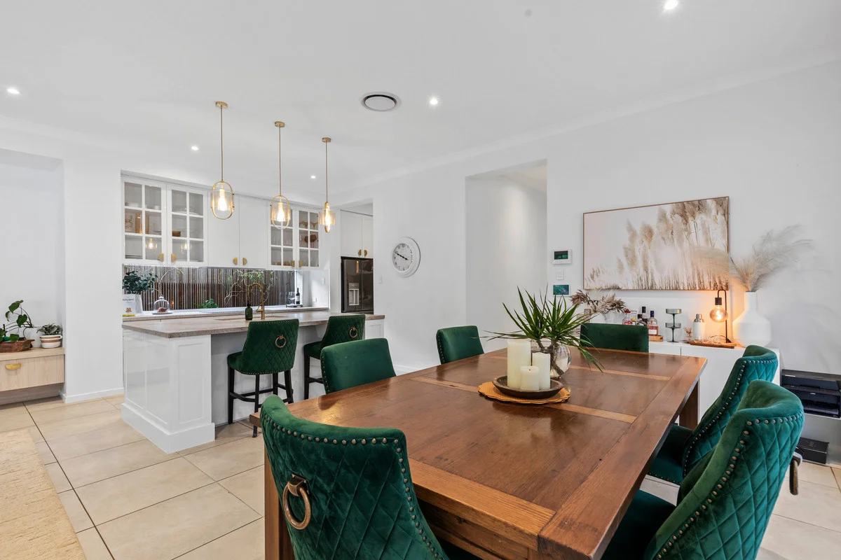 Additional image 8 of 163a Prince Edward Parade, Scarborough QLD 4020