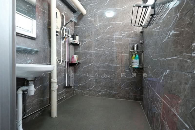 168 Bukit Batok West Avenue 8 photo 5