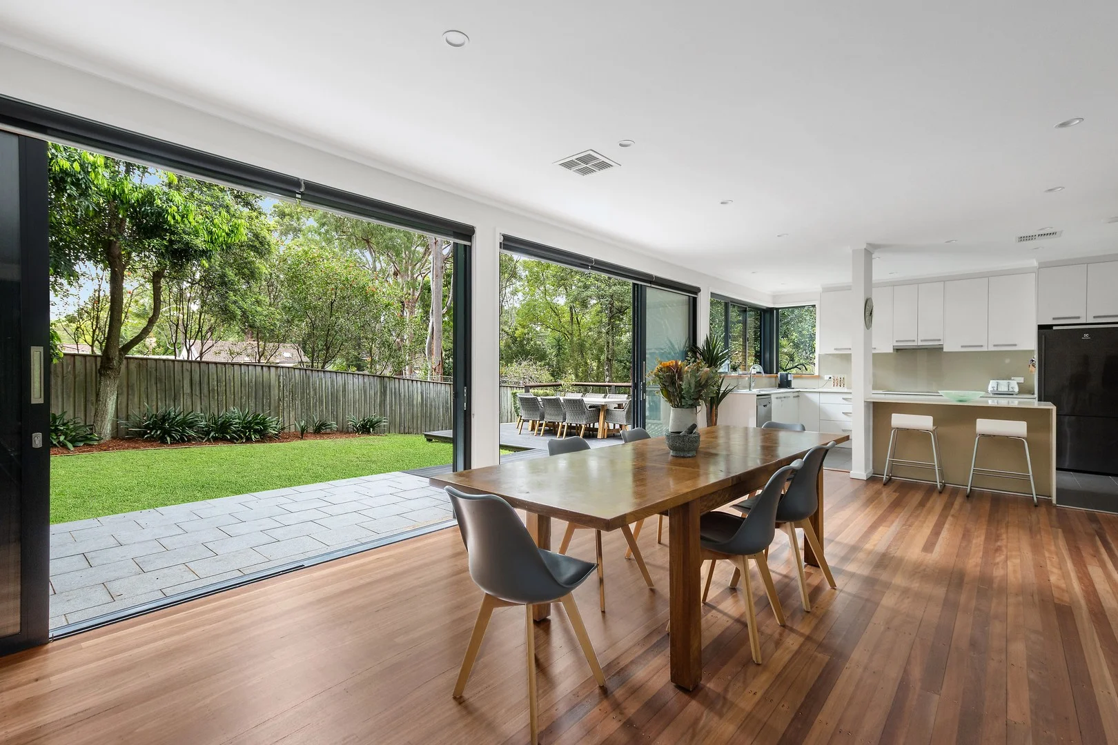 4 Robin Avenue, Turramurra NSW 2074