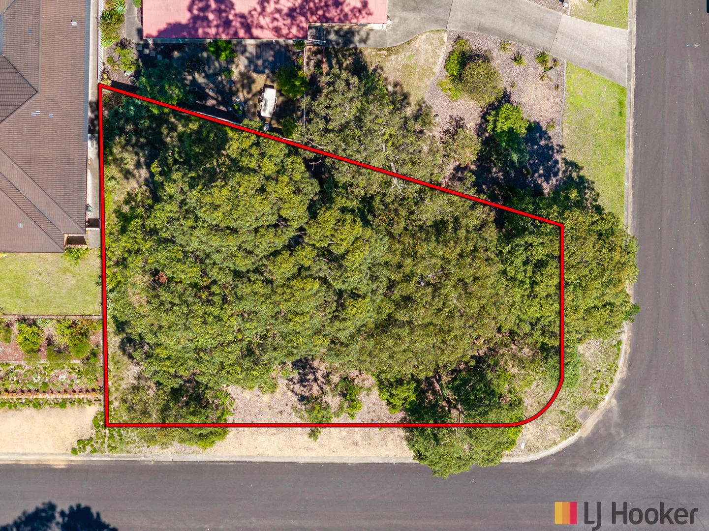 31 Karoola Crescent, Surfside NSW 2536