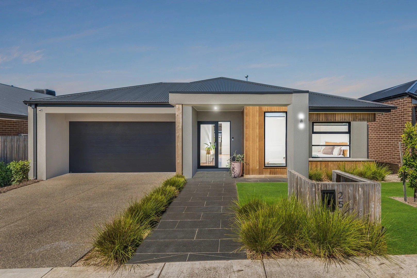 25 Raleigh Circuit, Armstrong Creek VIC 3217