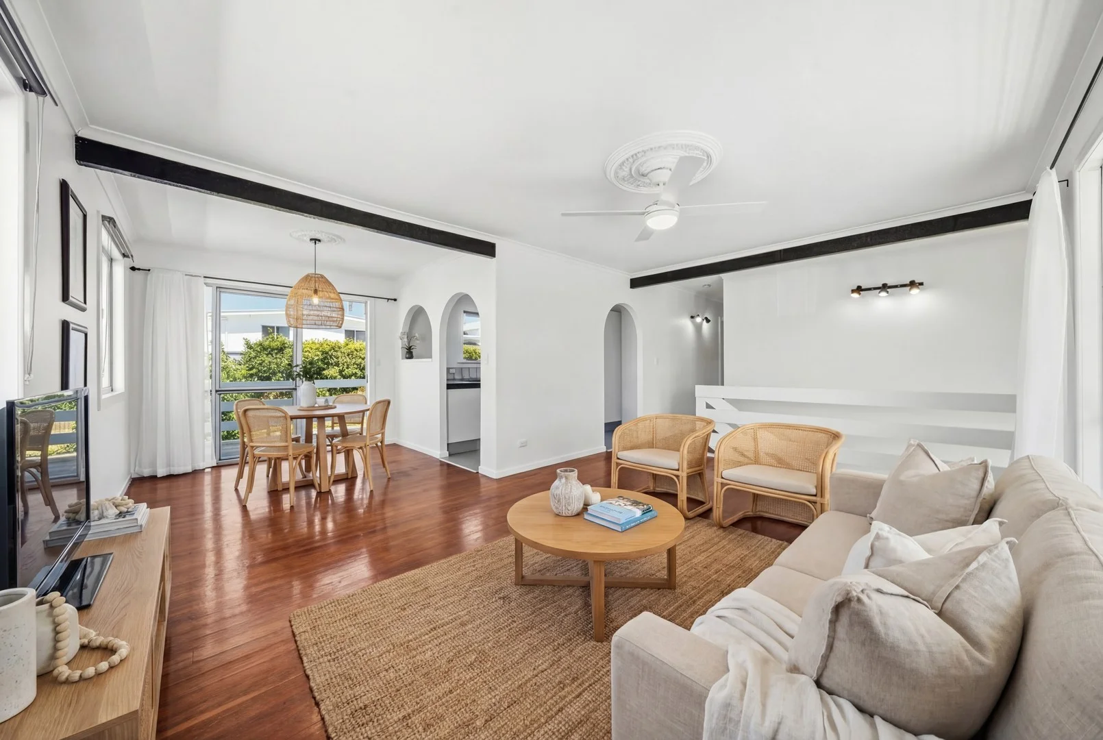 18 Mentone Avenue, Bundall QLD 4217
