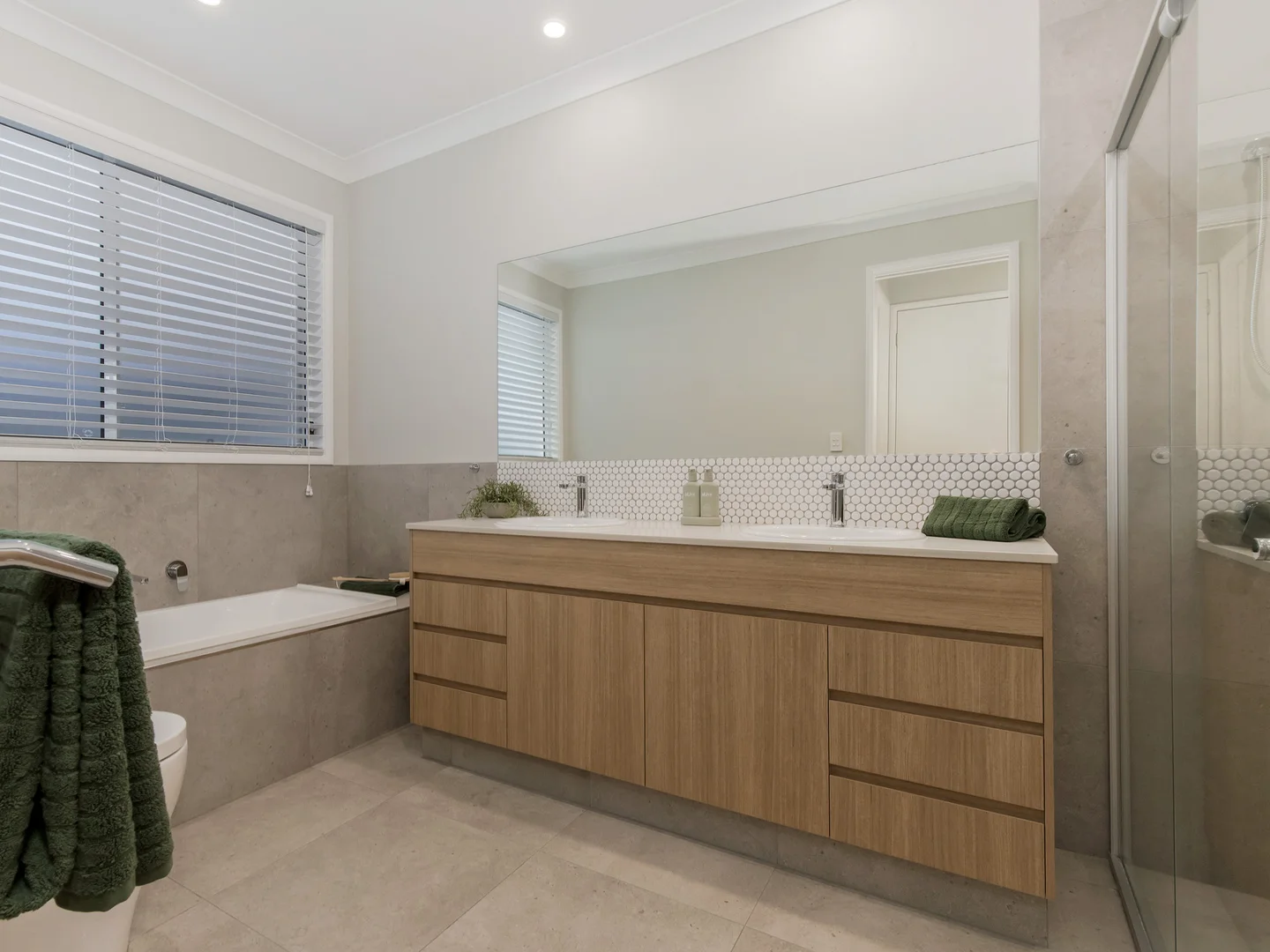 Additional image 24 of 48 Panorama Drive, Reedy Creek QLD 4227