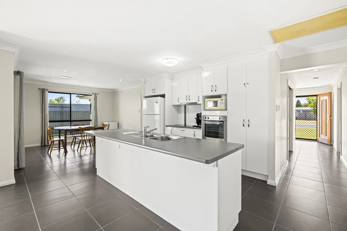 Additional image 3 of 3-5 Wheildon Way, Chinchilla QLD 4413