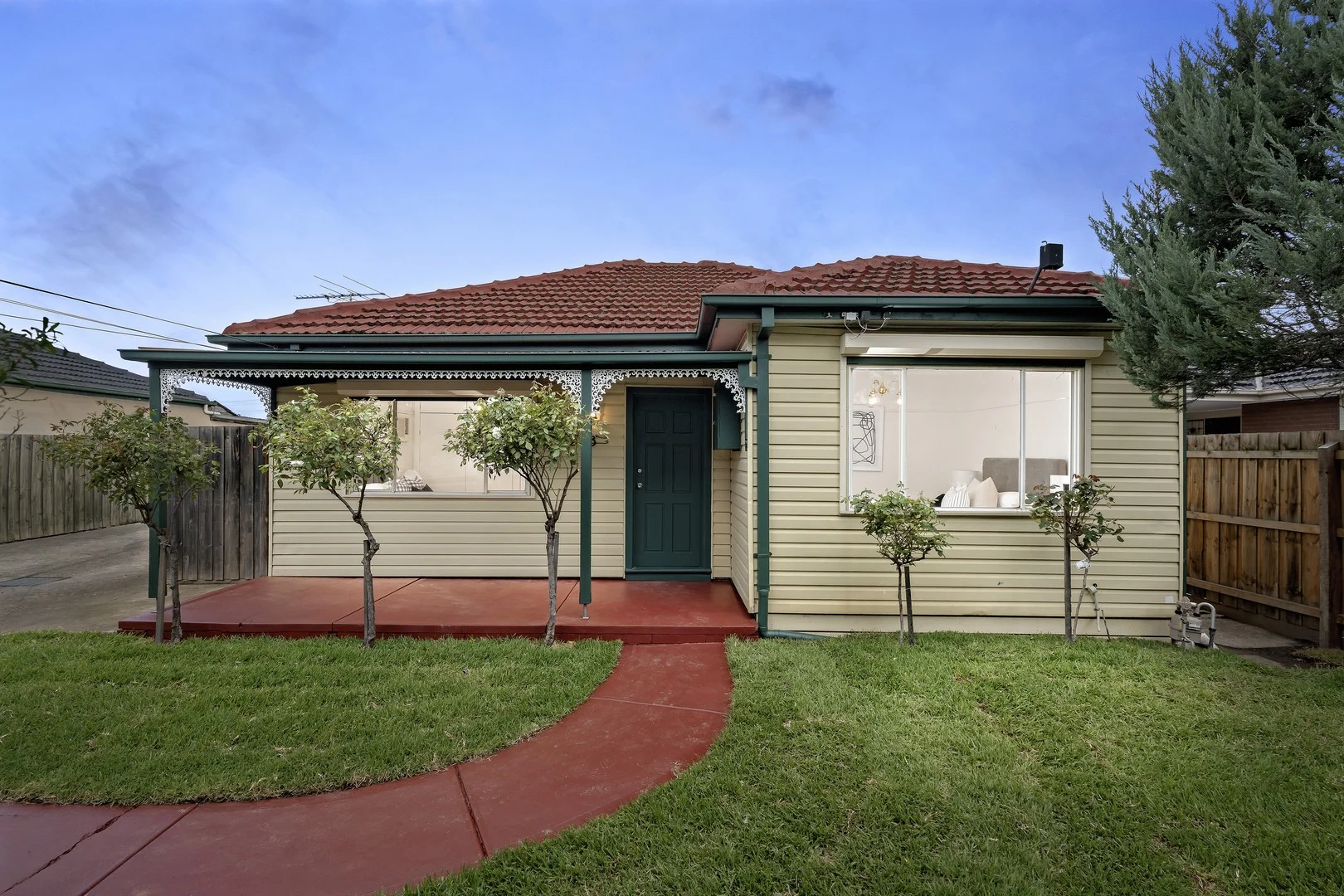 1/13 Hall Street, Sunshine West VIC 3020