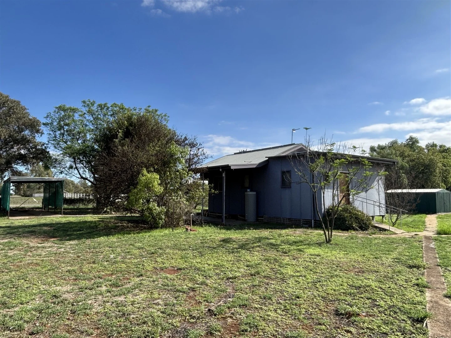 37 Rankin Street, Oaklands NSW 2646