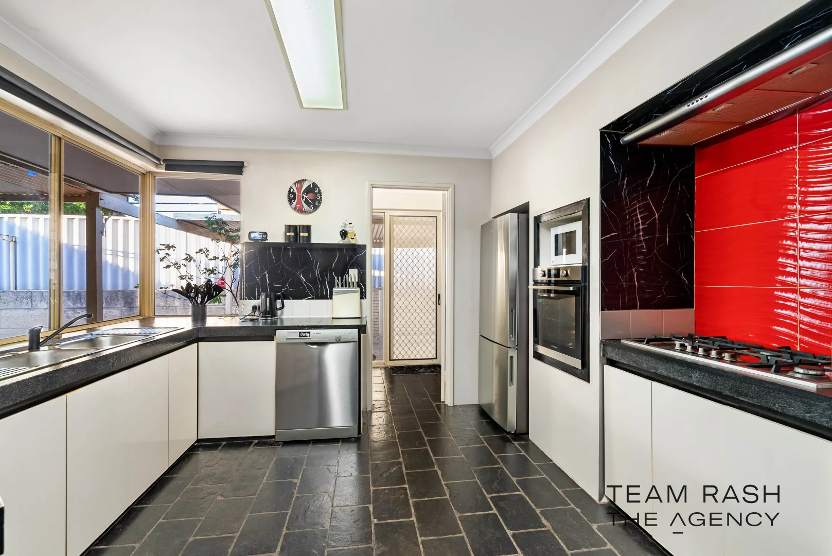 Additional image 13 of 41 Skottowe Parkway, Parmelia WA 6167