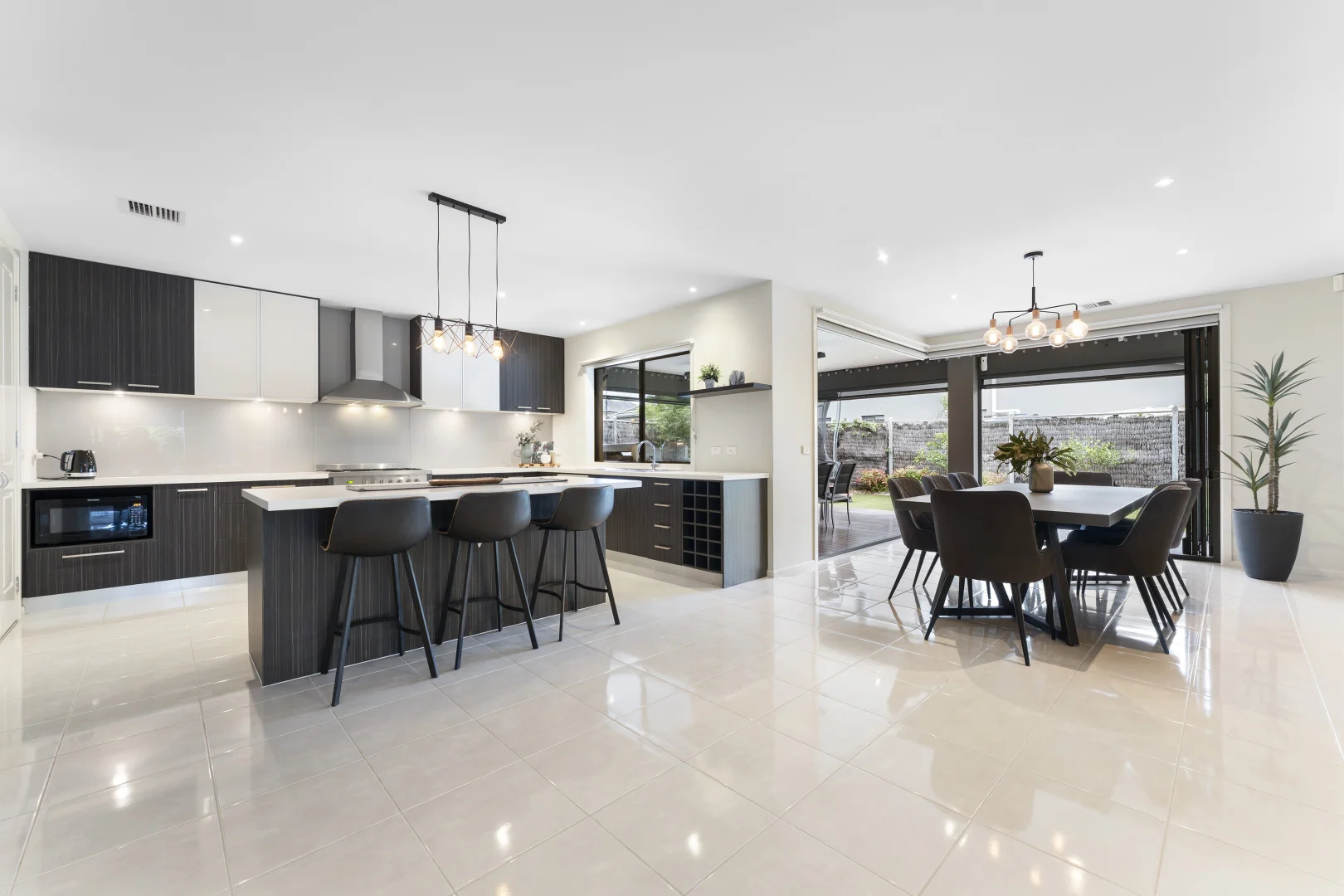 Additional image 2 of 52 Waterside Drive, Waterways VIC 3195