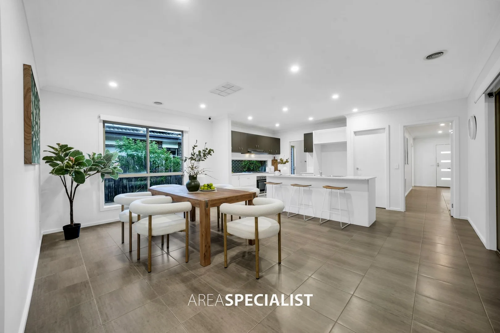 Additional image 9 of 33 John Russell Road, Cranbourne West VIC 3977