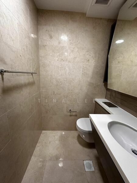 5 Shenton Way photo 2