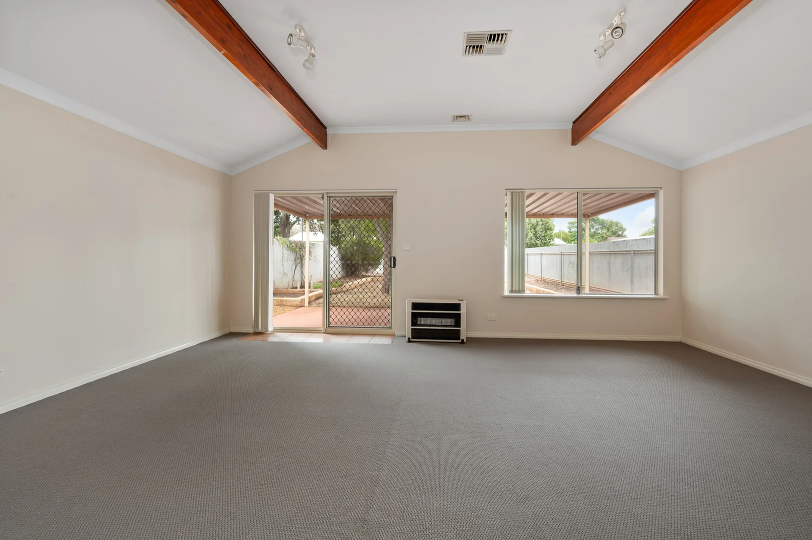 Additional image 3 of 16B Lyall Street, Lamington WA 6430