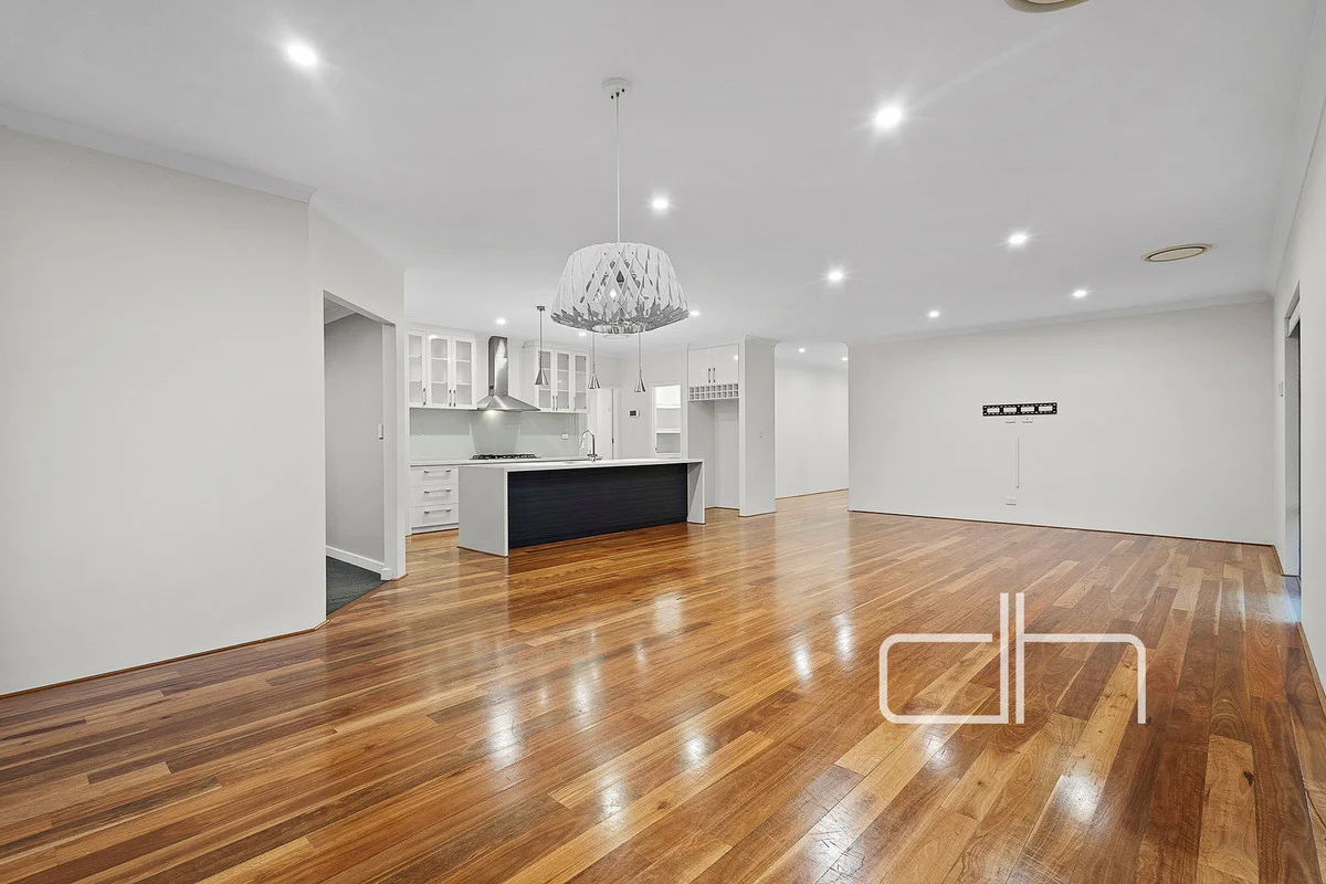 Additional image 7 of 76 Raeside Drive, Landsdale WA 6065