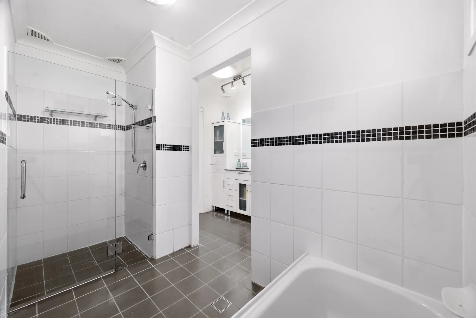 Additional image 10 of 14 Rider Place, Minto NSW 2566
