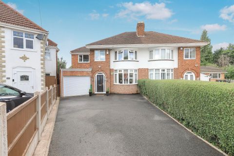 Scott Avenue, Penn, Wolverhampton WV4